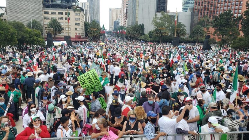 FRENA salieron a las calles de la CDMX para manifestarse "Por el amor a México"