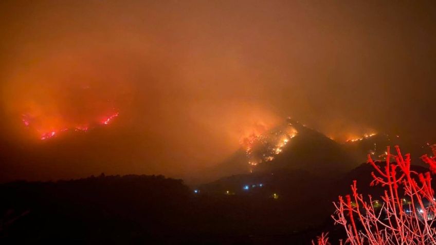 Nuevo León: Evacúan a mil 100 personas de 15 comunidades en Santiago; vientos arrecian el fuego