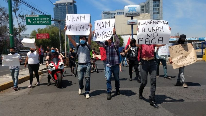 Profesores de la UNAM protestan en Rectoría por falta de pagos