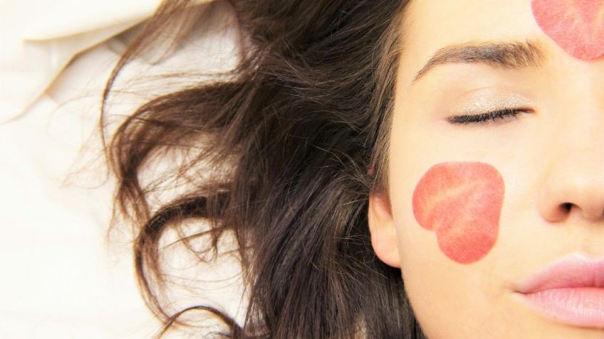 ¡Cuida tu piel hasta de noche! 3 mascarillas naturales para antes de dormir