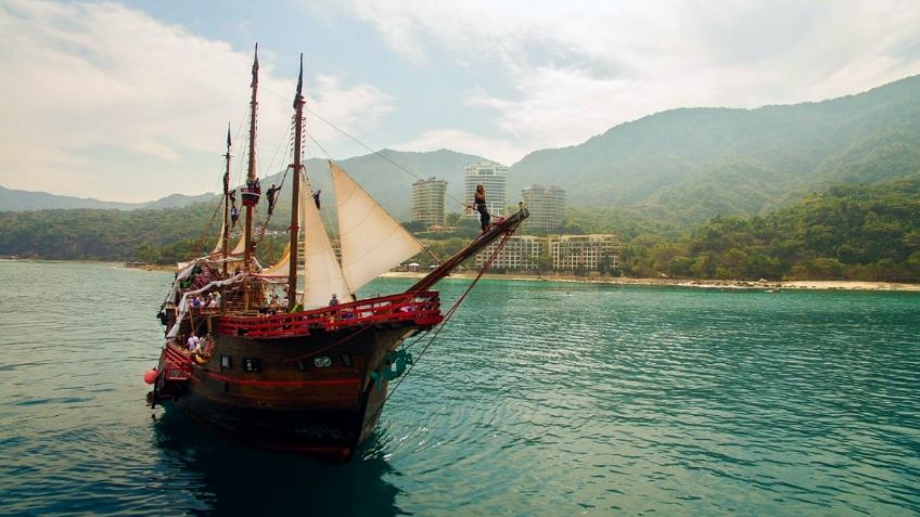 ¿Cuánto cuesta subirse a un BARCO PIRATA en Puerto Vallarta?