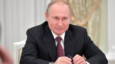 Vladimir Putin promete acabar con el Covid-19 antes de que acabe el verano; rusos lo dudan