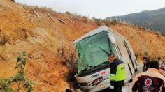 Edomex: Autobús vuelca y deja siete muertos