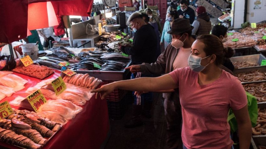 Crisis pega a la Cuaresma: cambian mariscos y pescados por huevo y atún enlatado