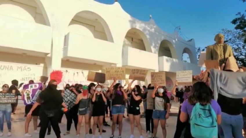 Protestan en Tulum por la muerte de Victoria a manos de policías: VIDEOS