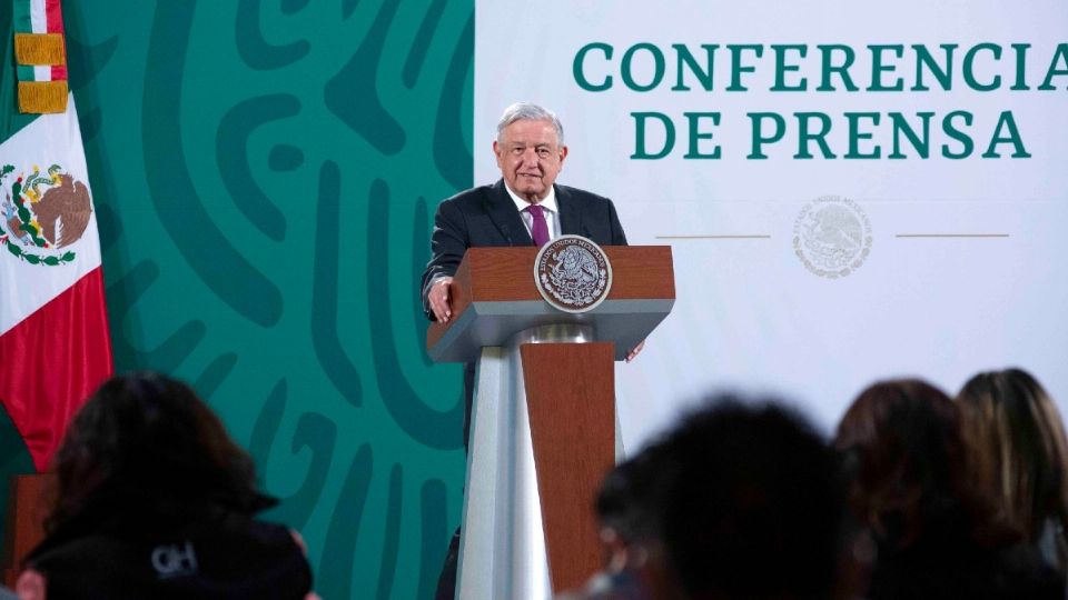 El presidente López Obrador señaló que con base en los estudios que se hará sabrá si tiene anticuerpos suficientes para aplicarse la vacuna contra el Covid-19. Foto: Especial