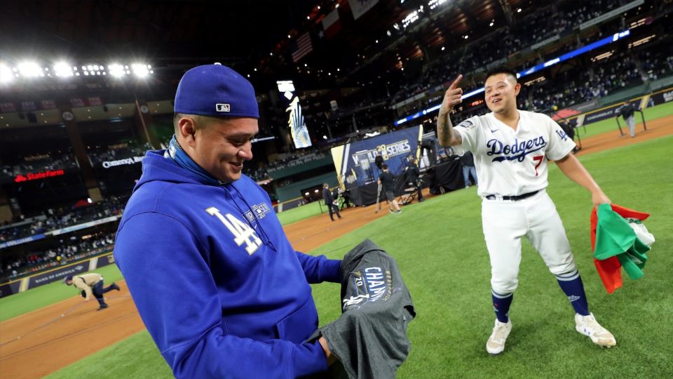 Julio Urías fue campeón de Grandes Ligas con los Dodgers de Los Ángeles 
FOTO: MLB