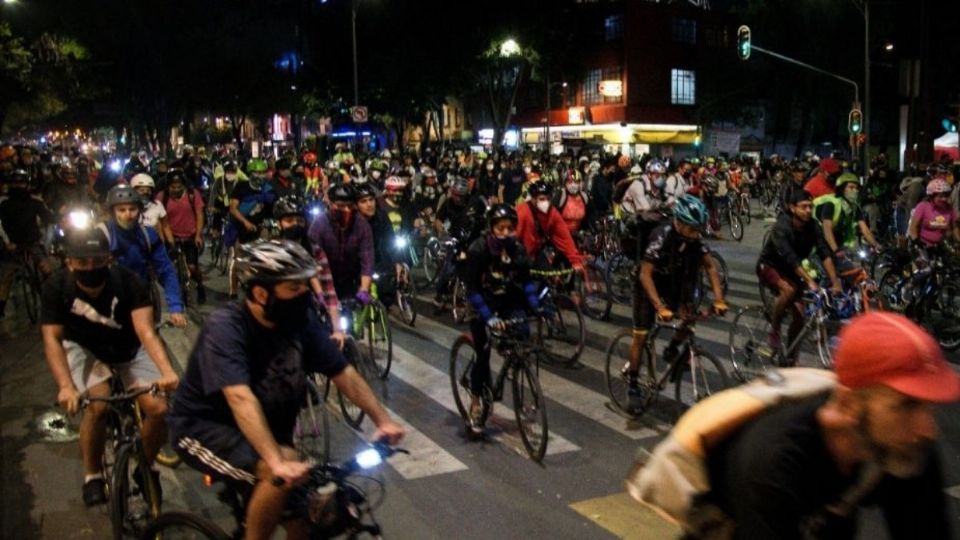 A las 19:00 horas se prevé que la organización Ciclistas Unidos y Ciclovía del Sur realicen una rodada del estadio Azteca a la Estela de Luz. Foto: Cuartoscuro