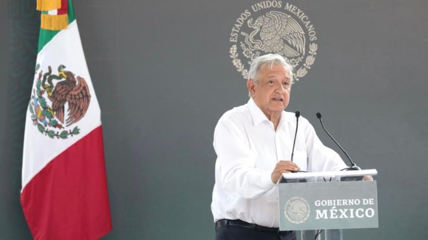 Afluencia turística en Quintana Roo se normalizará a mediados de 2021: AMLO