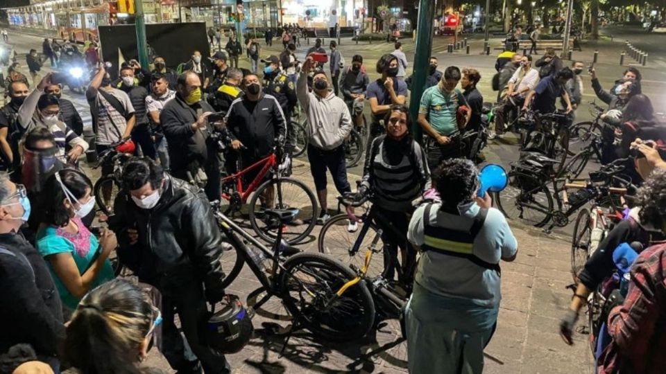 A las 18:00 horas, las organizaciones Ni un Repartidor Menos, Ciclistas Unidos, Ciclovía del Sur, realizarán una manifestación en Avenida Álvaro Obregón y Avenida Insurgentes Sur. Foto: Cuartoscuro