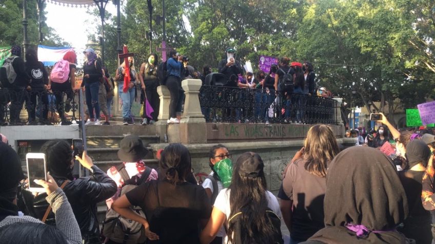 8M: Marchan mujeres en Oaxaca para exigir justicia por 510 feminicidios