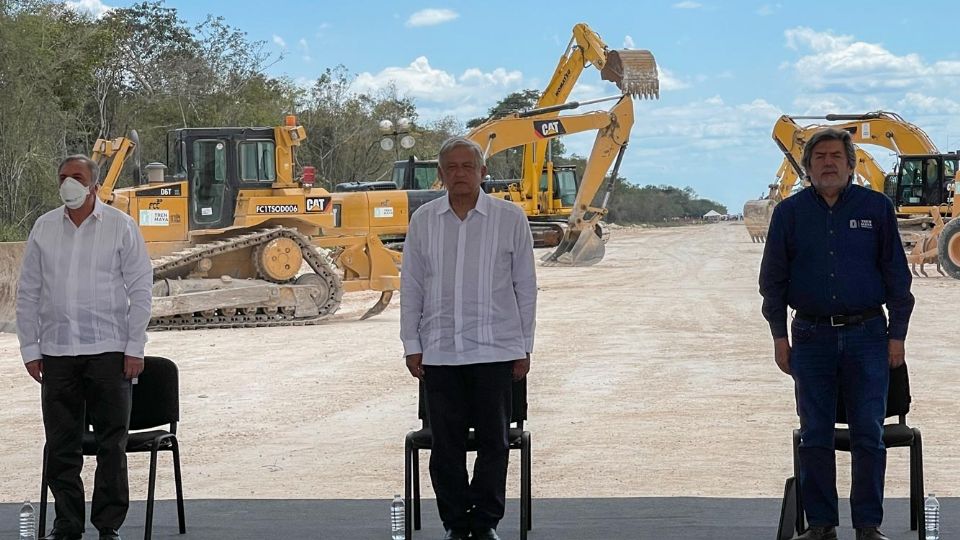 Durante la inspección de obras del Tren Maya, el mandatario dijo que se va a inaugurar en 2023. Foto: Especial