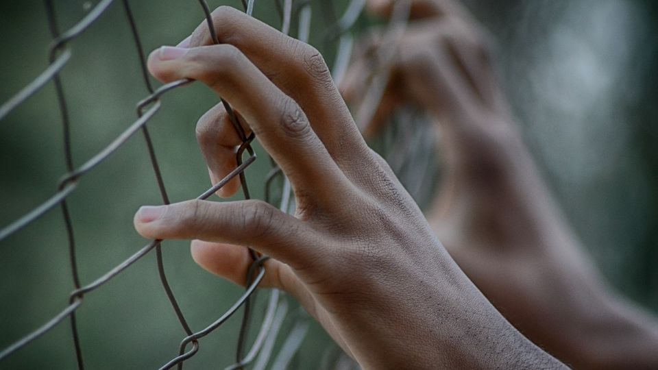 Ninguna madre?que se encuentre en esta situación le gustaría cuidar a sus hijos?bajo las?condiciones, señalaron los legisladores. FOTO: ESPECIAL