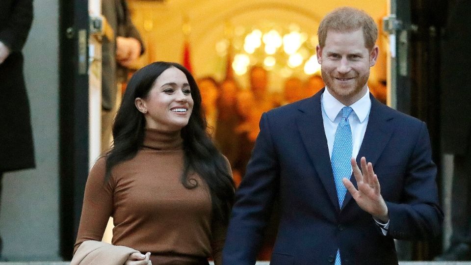 Meghan Markle y el príncipe Harry esperan una niña. Foto: AP