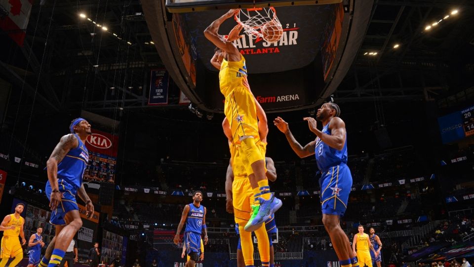 Team LeBron se llevó la victoria en el partido. Foto: AFP