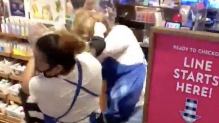 VIDEO VIRAL: Se desata pelea masiva y taclean a mujer que no llevaba cubrebocas en una tienda de Arizona