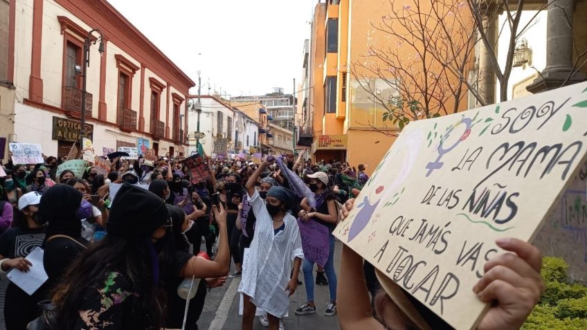 En Morelos, mujeres realizan marcha separatista