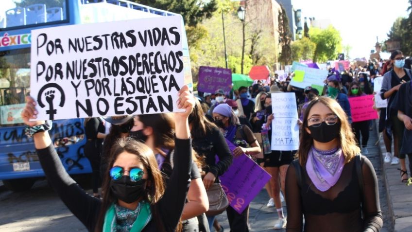 Mujeres se manifiestan por una vida libre de violencia en Zacatecas