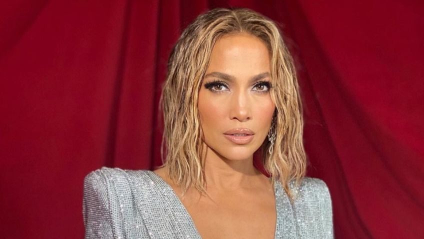 J Lo despide el invierno con ajustado minivestido; presume escote de infarto