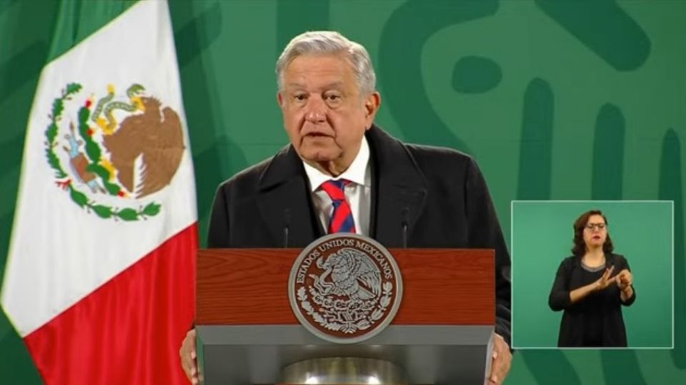 El presidente López Obrador desde la conferencia matutina. Foto: Especial