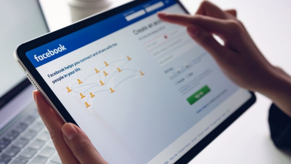 La Profeco señaló que a través del comercio digital de Facebook se pueden cometer muchos fraudes. Foto: Especial