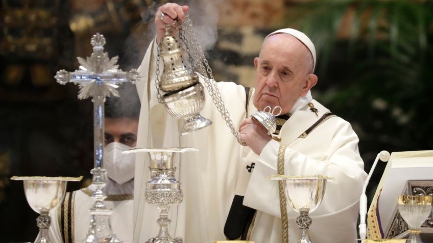 Papa Francisco pide humildad a curas durante ceremonia de Semana Santa