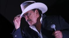 Maribel Guardia CONMUEVE con mensaje para Joan Sebastian durante los Latin AMA 2021