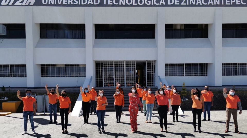 En la Universidad Tecnológica de Zinacantepec, Edomex, llevan a cabo prácticas presenciales en laboratorios. Foto: Especial