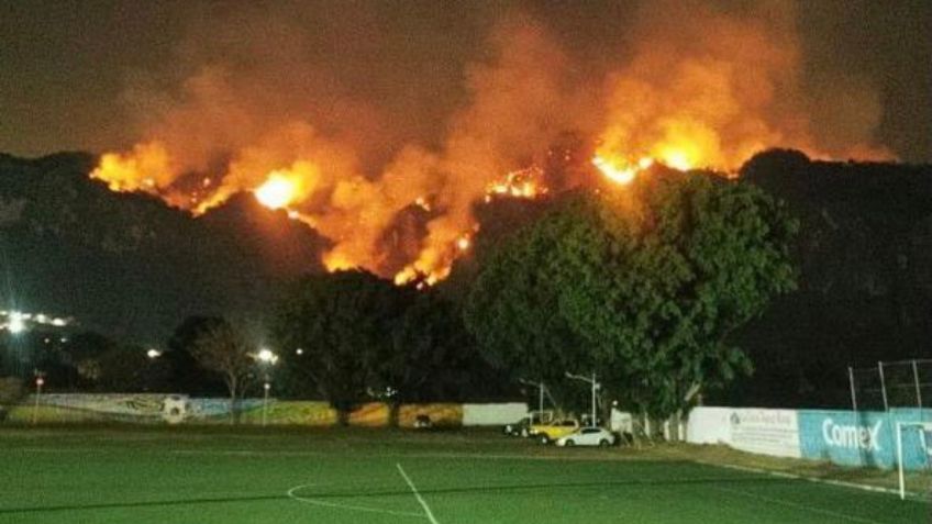 Las fotos y videos más impactantes del incendio en el Cerro del Tepozteco