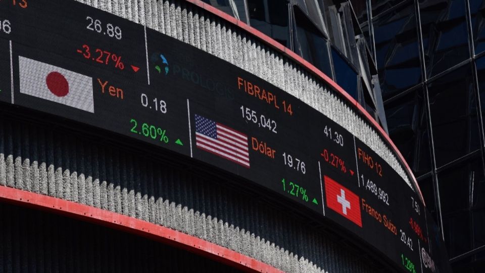 El Dow Jones superó por primera vez las 34 mil unidades Foto: Cuartoscuro