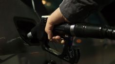 Presunto desabasto: En Monterrey corren a llenar su tanque de gasolina