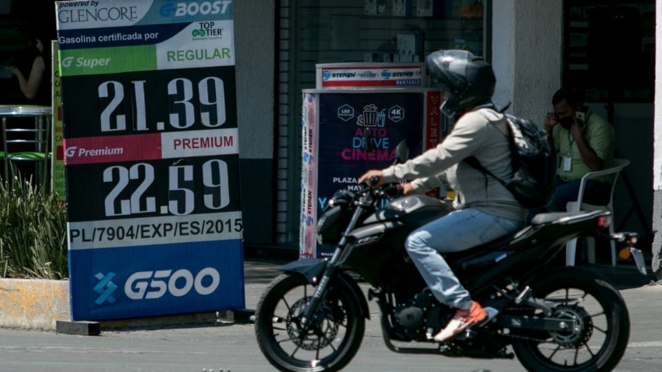 ¿Cómo afecta la guerra en Rusia al precio de la gasolina en México? 
