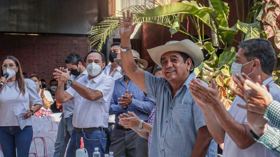 Él también exalcalde de Acapulco, anunció que el domingo encabezará una cuarta caravana que saldrá del puerto hacia la Ciudad de México. Foto: Especial