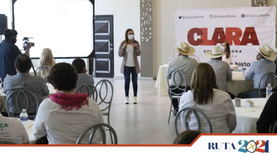 Durante la reunión, la candidata también explicó sus propuestas en transporte público, movilidad y de reactivación económica en la zona norte y sur del Estado. Foto: Especial