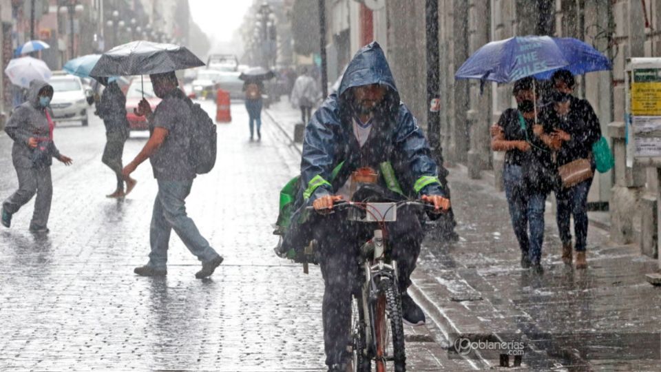 La fuerte lluvia del miércoles ocasionó que, según un cálculo, podría haber llenado 5 veces la capacidad del Estadio Azteca. Agencia Enfoque.