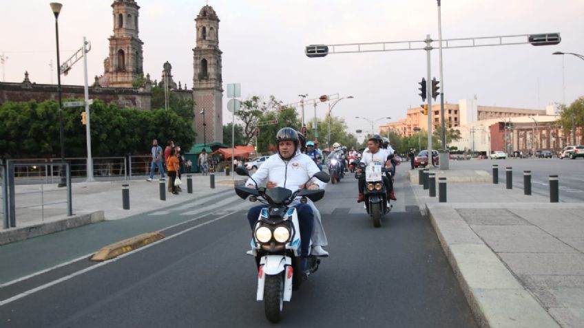 Candidato de Redes Sociales Progresistas pide voto con rodada motociclista