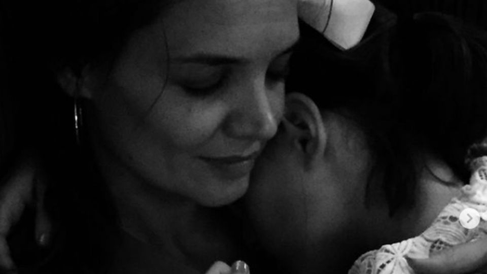 Suri Cruise es idéntica a su mamá. FOTO: IG @katieholmes