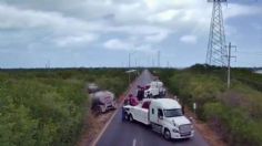 Pipa cae y causa daño a manglar en carretera de Yucatán