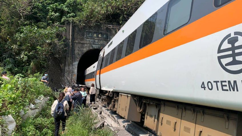 TRAGEDIA EN TAIWÁN: Descarrilamiento de un tren deja más de 48 muertos