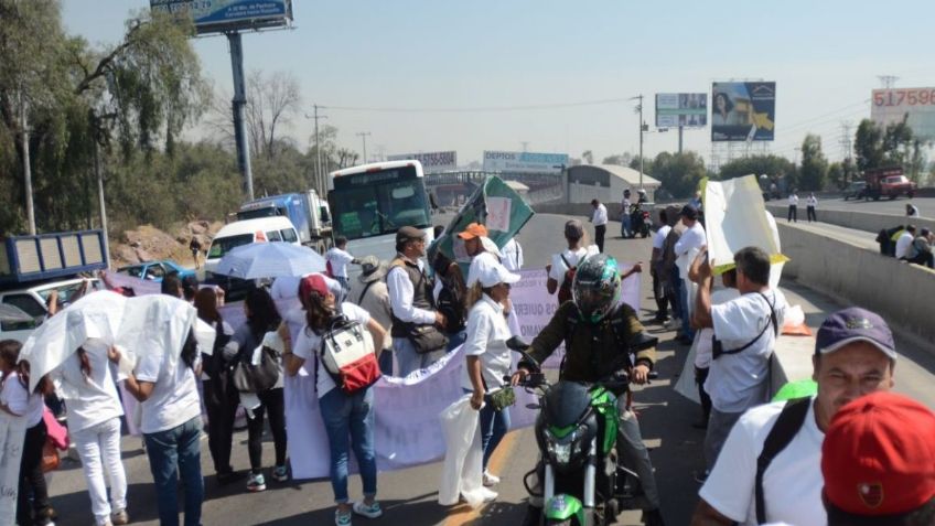 Vecinos de Tizayuca realizan bloqueo en la México-Pachuca por falta de agua