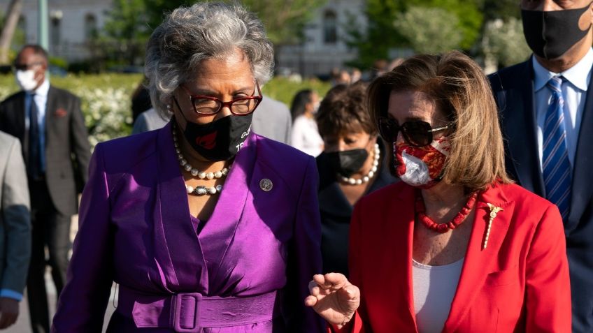 Nancy Pelosi agradece a George Floyd por "SACRIFICAR su vida por la justicia": VIDEO