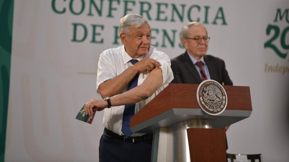 Andrés Manuel López Obrador fue vacunado este martes. Foto: Daniel Ojeda