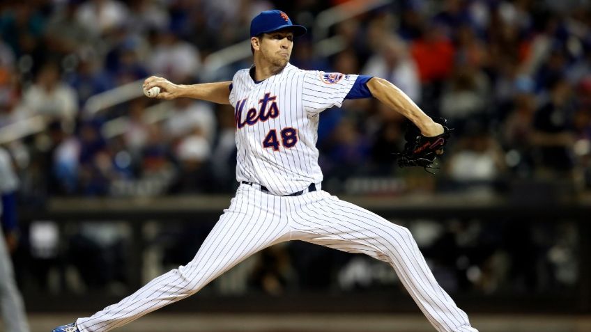 Entra pitcher Jacob deGrom a los libros de historia