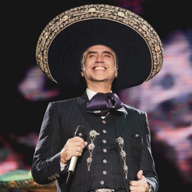 Trajes de charro 2025 de vicente fernandez