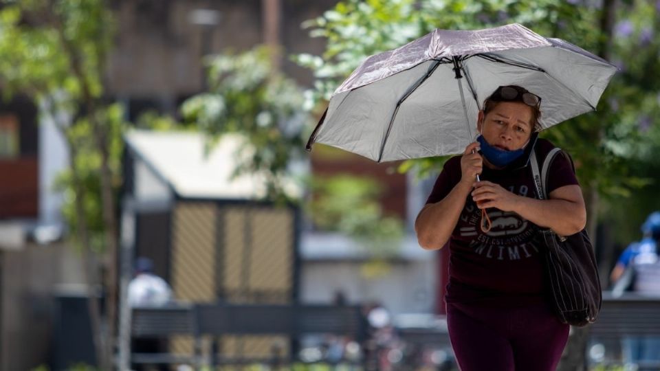 Para el Valle de México se espera cielo medio nublado con bruma durante el día y ambiente caluroso, sin lluvia en la Ciudad de México. Foto: Cuartoscuro