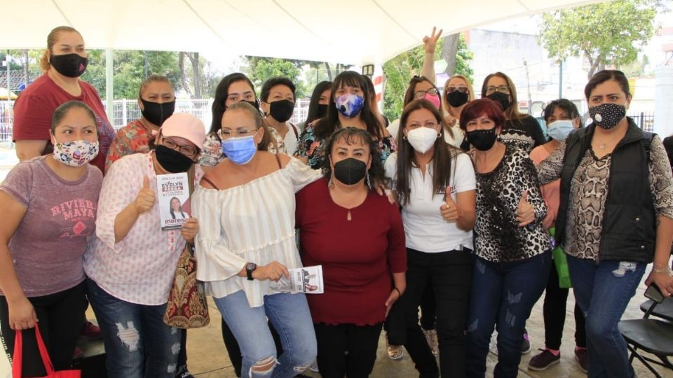 Evelyn Parra participó en el foro 'Es tiempo de empoderar a las Mujeres'. Foto: Especial