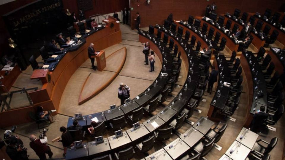 En 'fast track' fue aprobada en el Senado la Ley del Sistema Ferroviario en menos de 48 horas, además de omitir un parlamento abierto para su análisis. Foto: Archivo