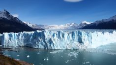 ¿El mundo se derrite? ENORME bloque de HIELO se desprende de glaciar: VIDEO