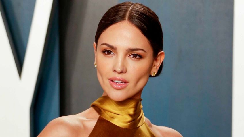 Eiza González impone moda con look de sombrero y enloquece con su elegancia