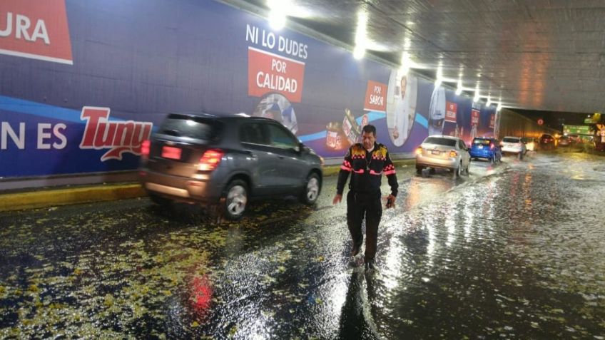 Lluvias y granizada dejan encharcamientos, inundaciones y caída de árboles; ve las vialidades afectadas